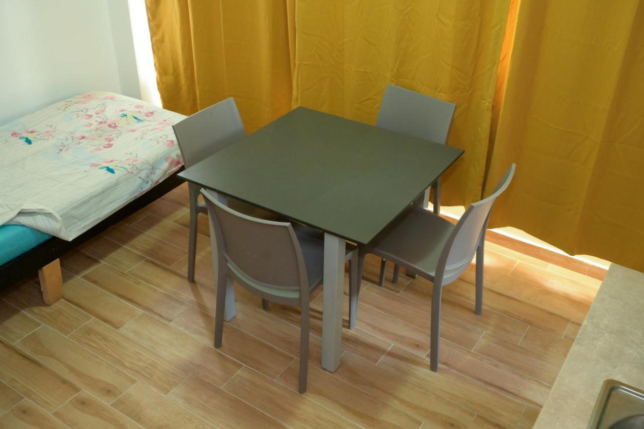 Skopje Hostel Екстер'єр фото