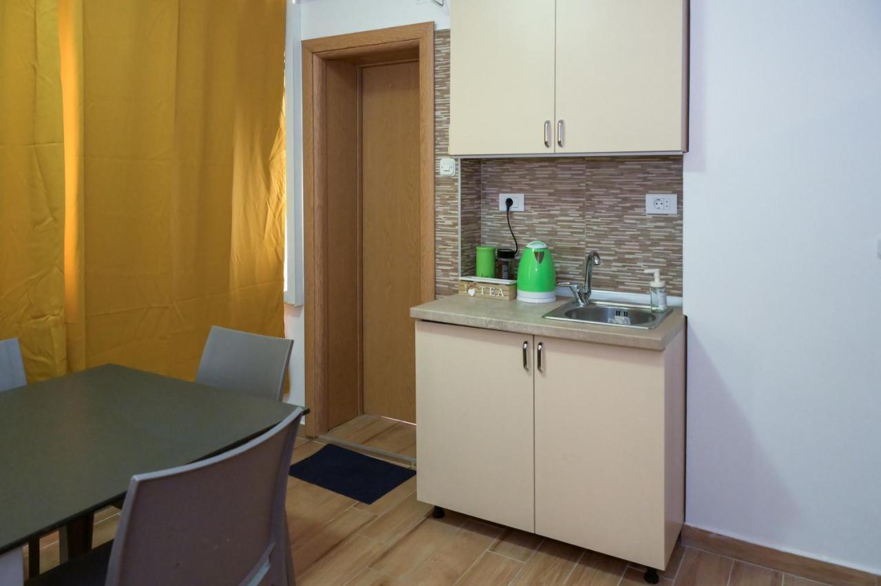 Skopje Hostel Екстер'єр фото