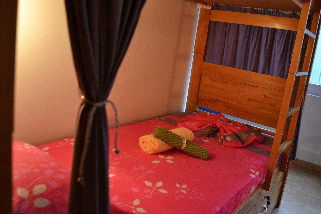 Skopje Hostel Екстер'єр фото